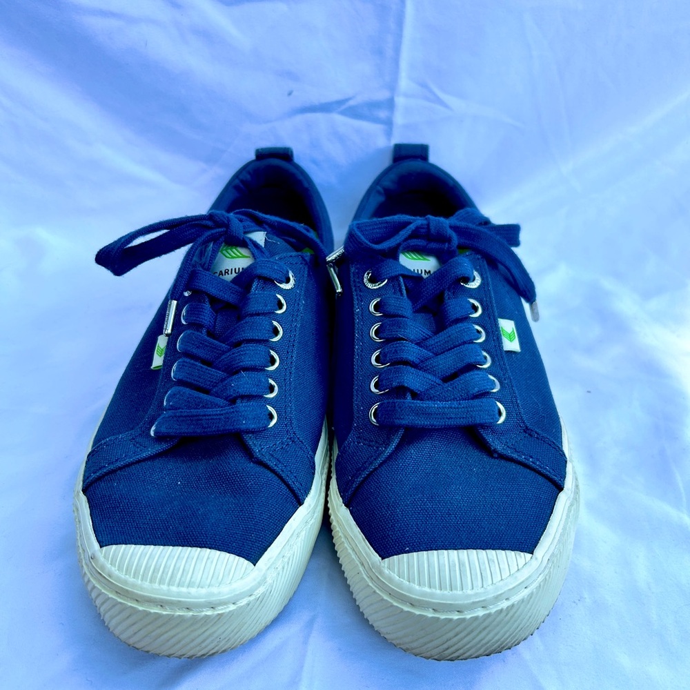 Navy Cariuma Canvas Sneaker Size 10